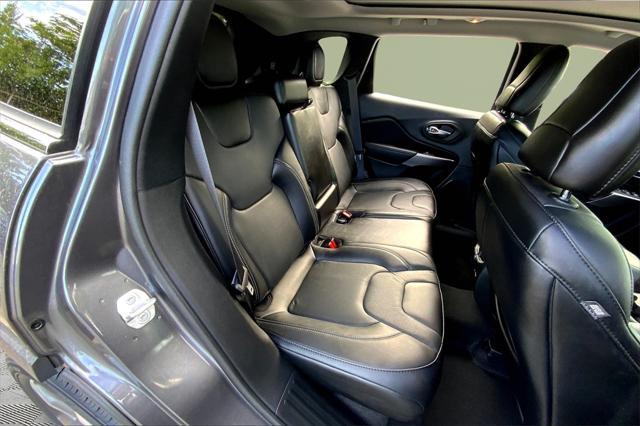 used 2022 Jeep Cherokee car, priced at $27,661
