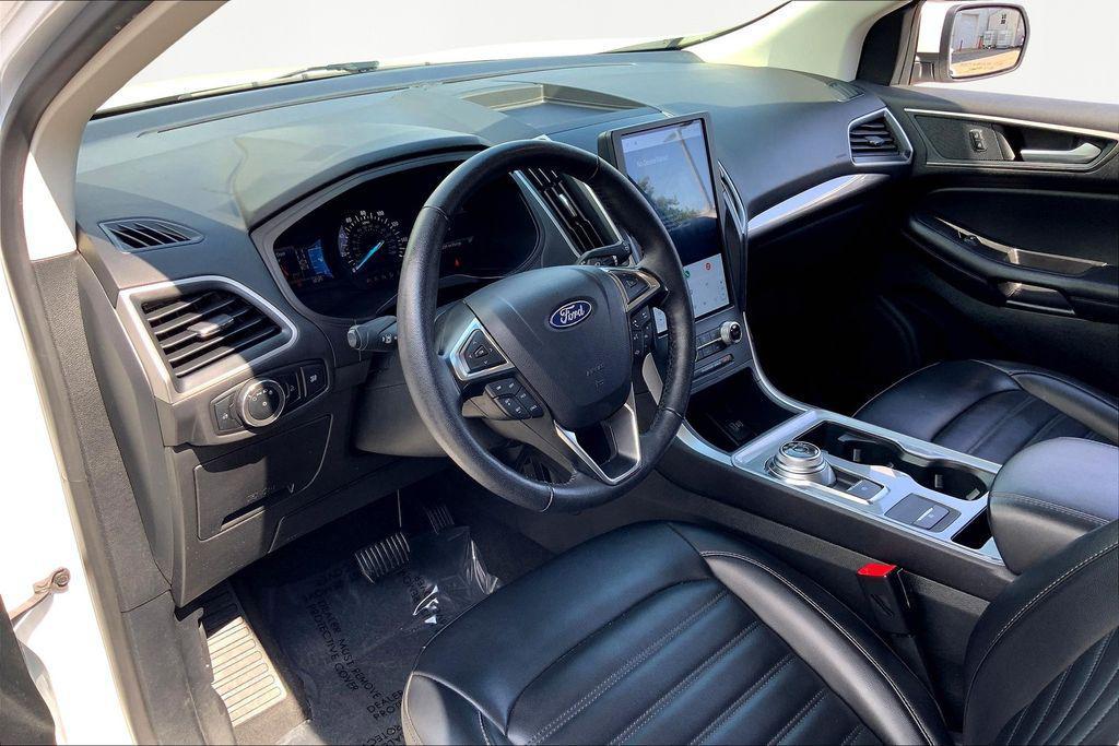 used 2024 Ford Edge car, priced at $22,402