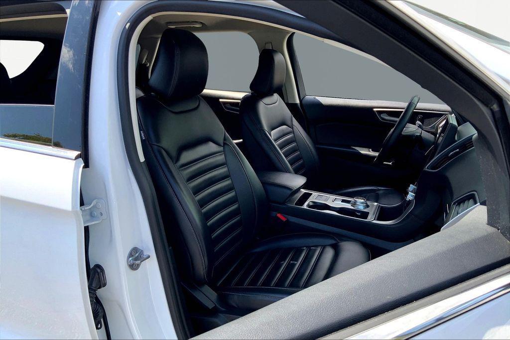 used 2024 Ford Edge car, priced at $22,402