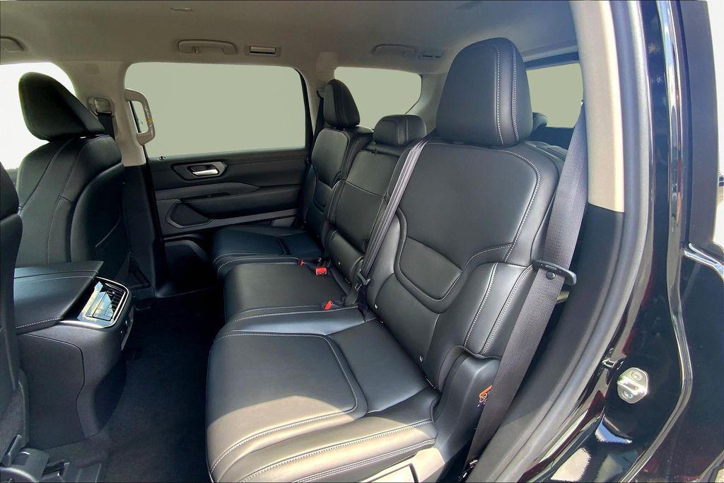 new 2025 Nissan Armada car, priced at $55,570