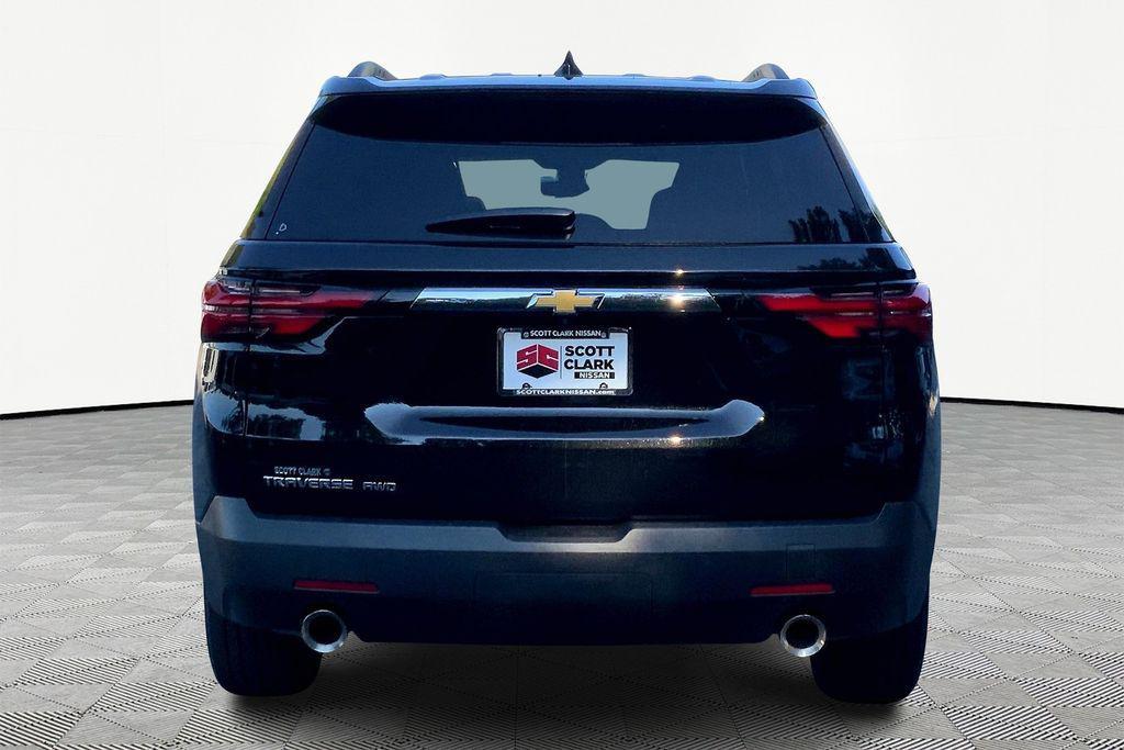 used 2023 Chevrolet Traverse car, priced at $30,388