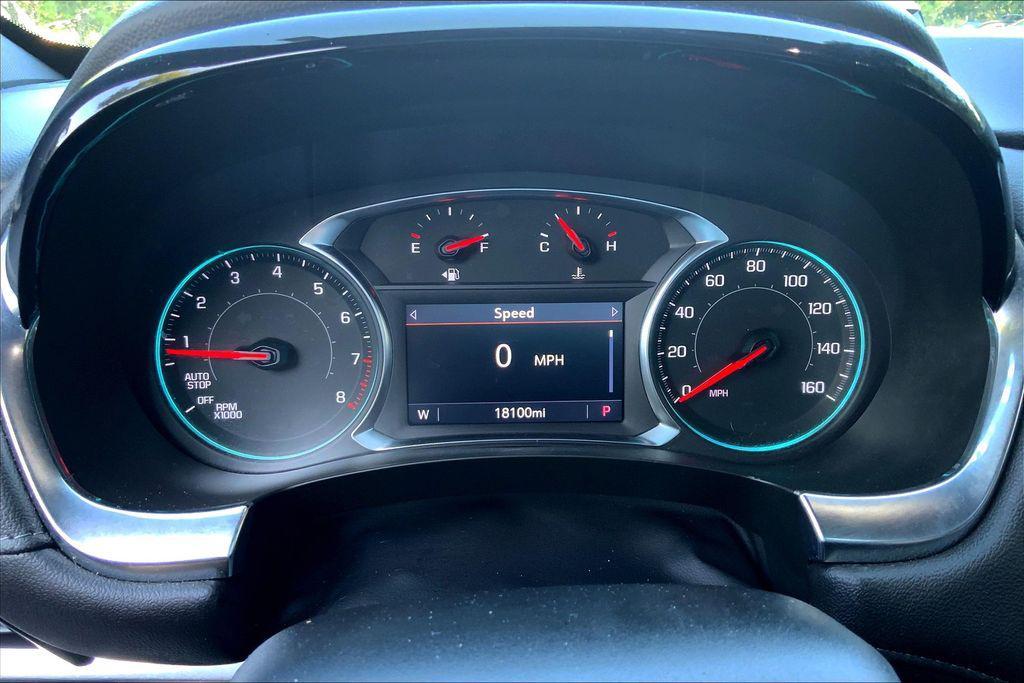 used 2023 Chevrolet Traverse car, priced at $30,388
