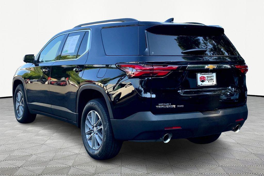 used 2023 Chevrolet Traverse car, priced at $30,388