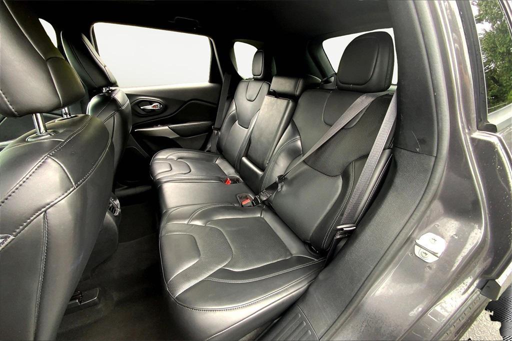 used 2020 Jeep Cherokee car, priced at $22,532
