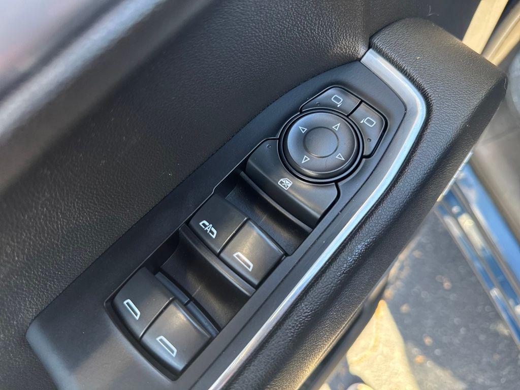 used 2022 Chevrolet Silverado 1500 car, priced at $39,624