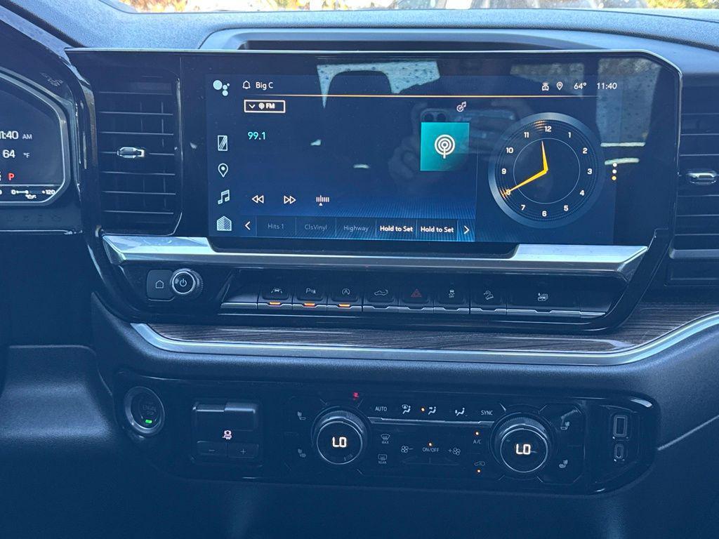 used 2022 Chevrolet Silverado 1500 car, priced at $39,624