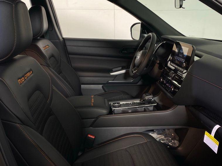 new 2025 Nissan Pathfinder car, priced at $37,987