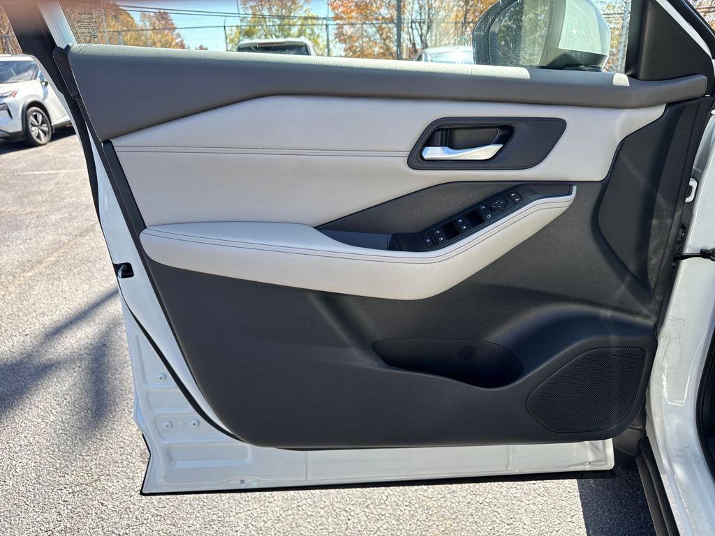 used 2023 Nissan Rogue car, priced at $22,351