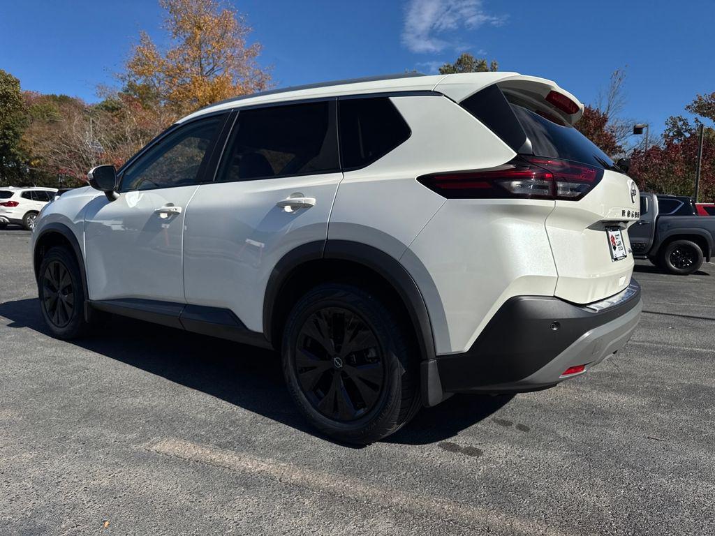 used 2023 Nissan Rogue car, priced at $22,351