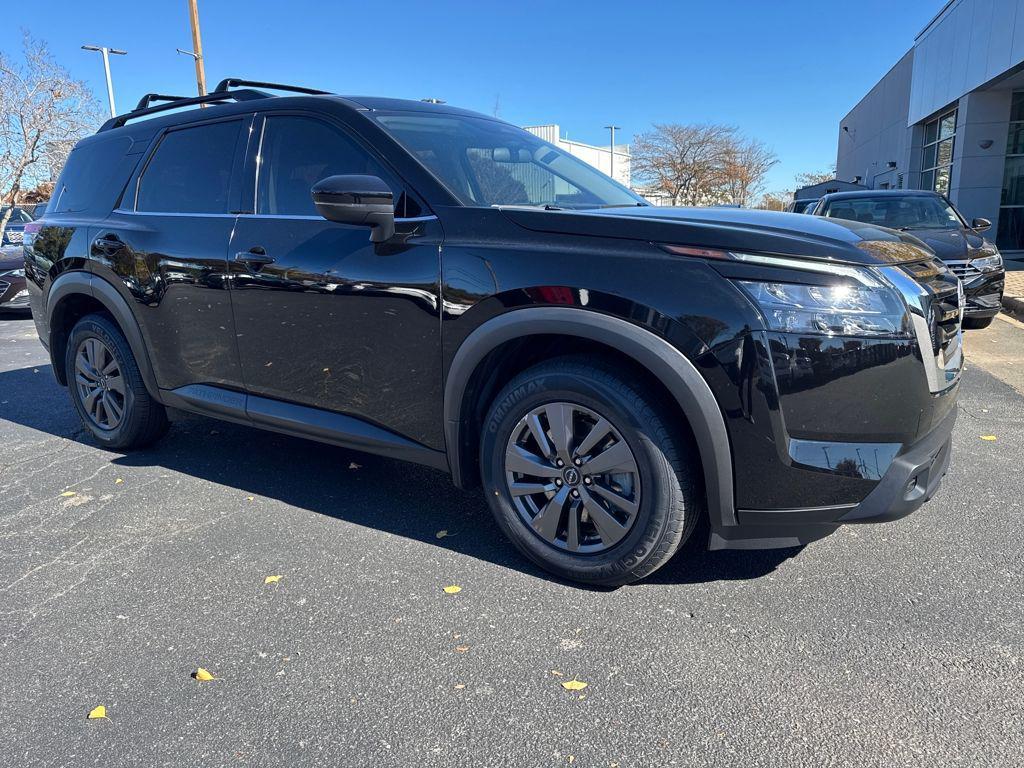 used 2024 Nissan Pathfinder car, priced at $24,884