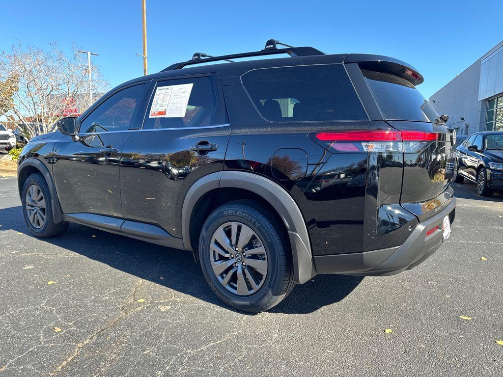 used 2024 Nissan Pathfinder car, priced at $24,884