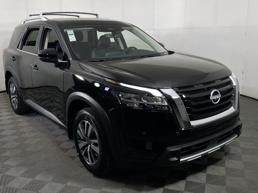 new 2025 Nissan Pathfinder car, priced at $38,026