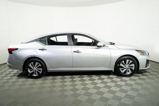 new 2025 Nissan Altima car, priced at $25,920