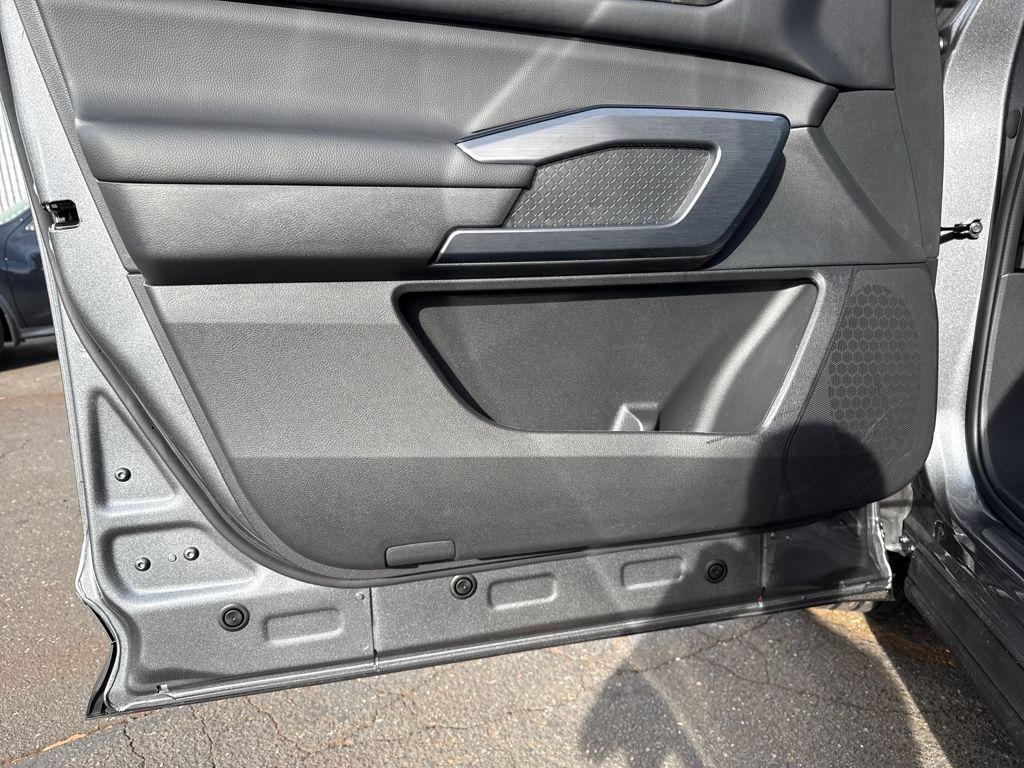 new 2025 Nissan Pathfinder car, priced at $35,590