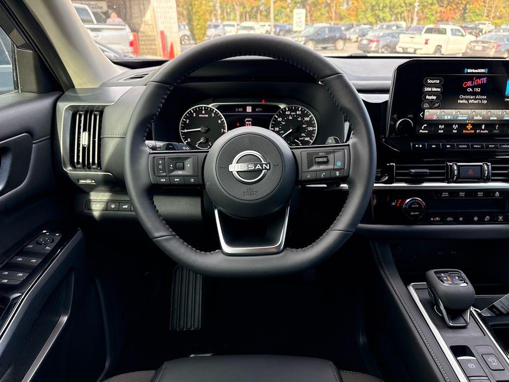 new 2025 Nissan Pathfinder car, priced at $35,590
