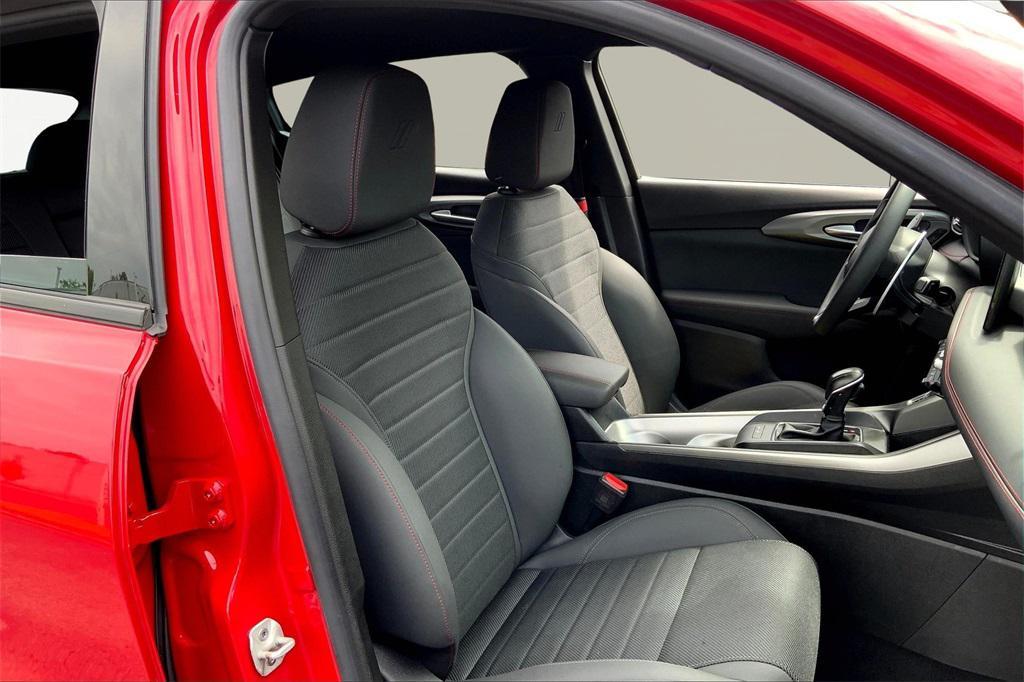 used 2024 Dodge Hornet car, priced at $25,000