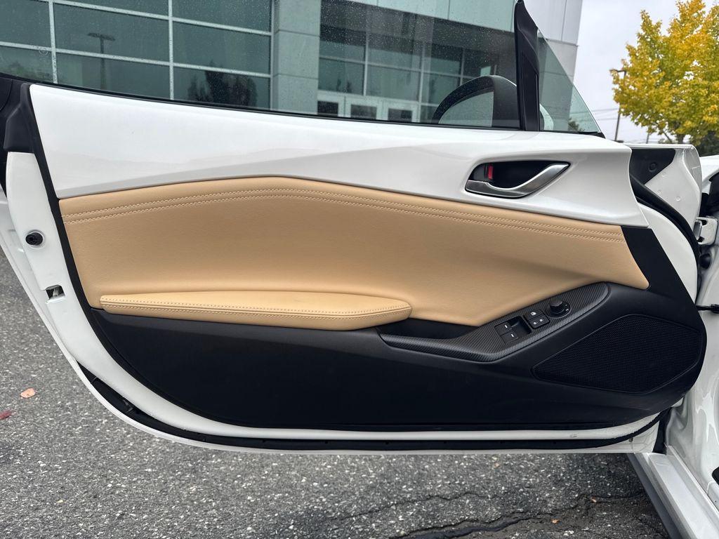 used 2025 Mazda MX-5 Miata RF car, priced at $34,630