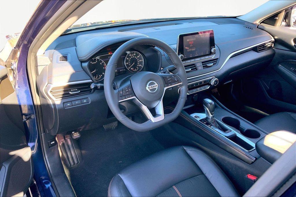 used 2022 Nissan Altima car