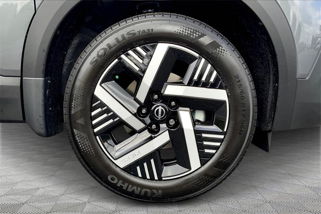 new 2025 Nissan Kicks car, priced at $25,061