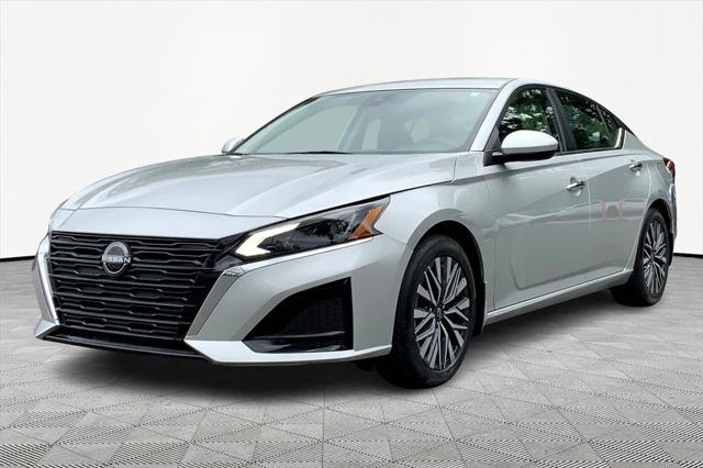 used 2023 Nissan Altima car, priced at $22,888
