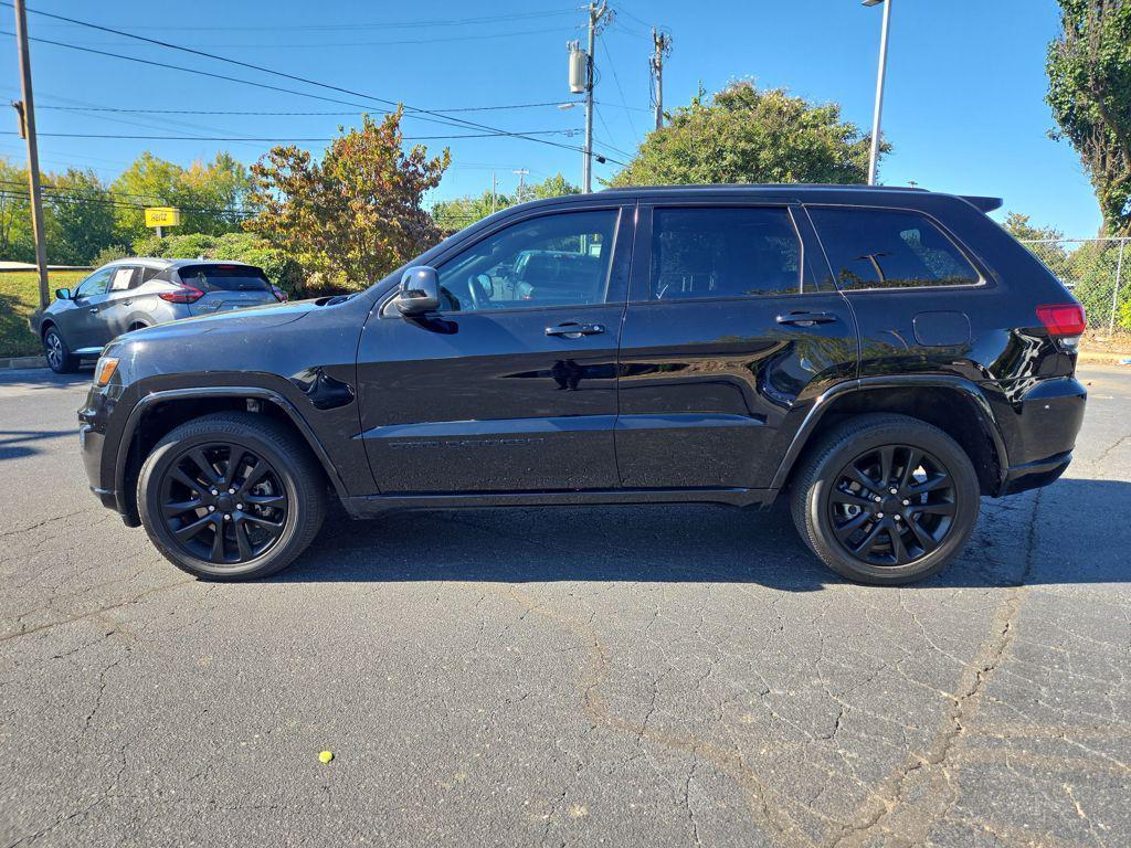 used 2022 Jeep Grand Cherokee car, priced at $26,594