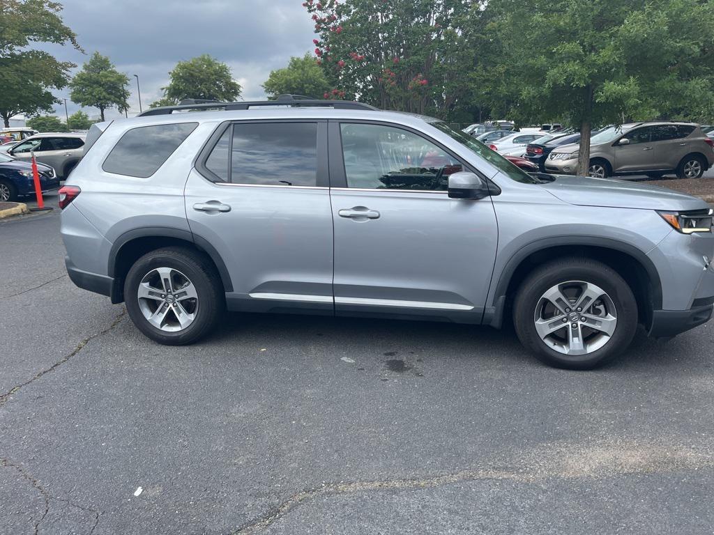 used 2023 Honda Pilot car, priced at $37,580