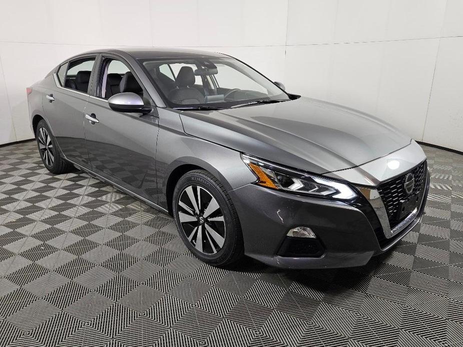 used 2021 Nissan Altima car, priced at $22,915