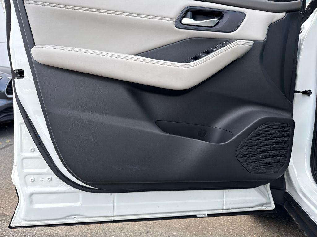 used 2023 Nissan Rogue car, priced at $23,448