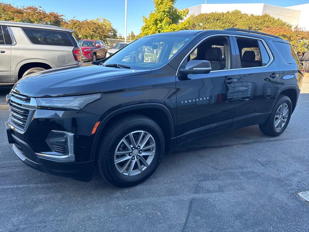 used 2023 Chevrolet Traverse car, priced at $30,008