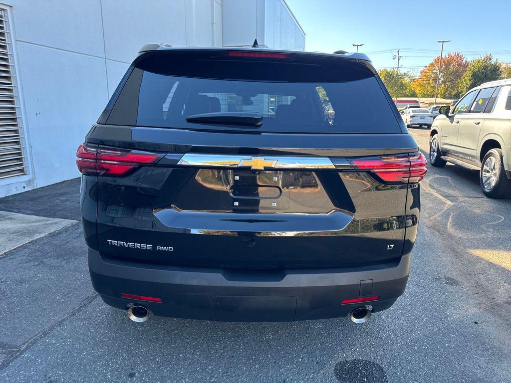 used 2023 Chevrolet Traverse car, priced at $30,008