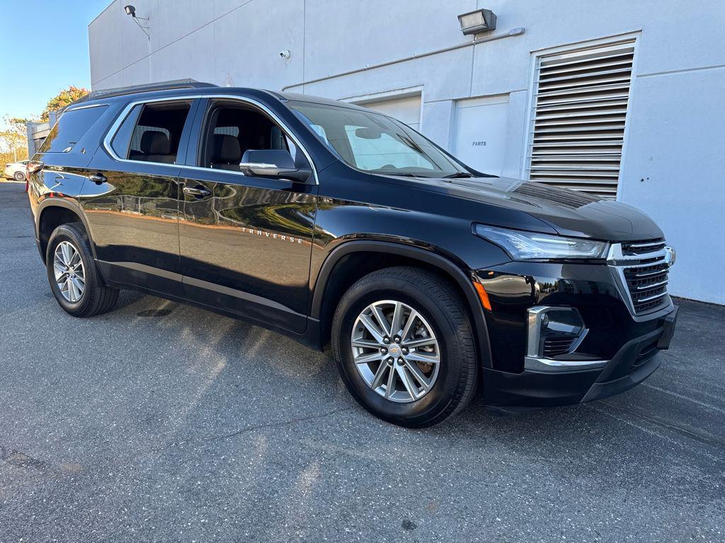 used 2023 Chevrolet Traverse car, priced at $30,008