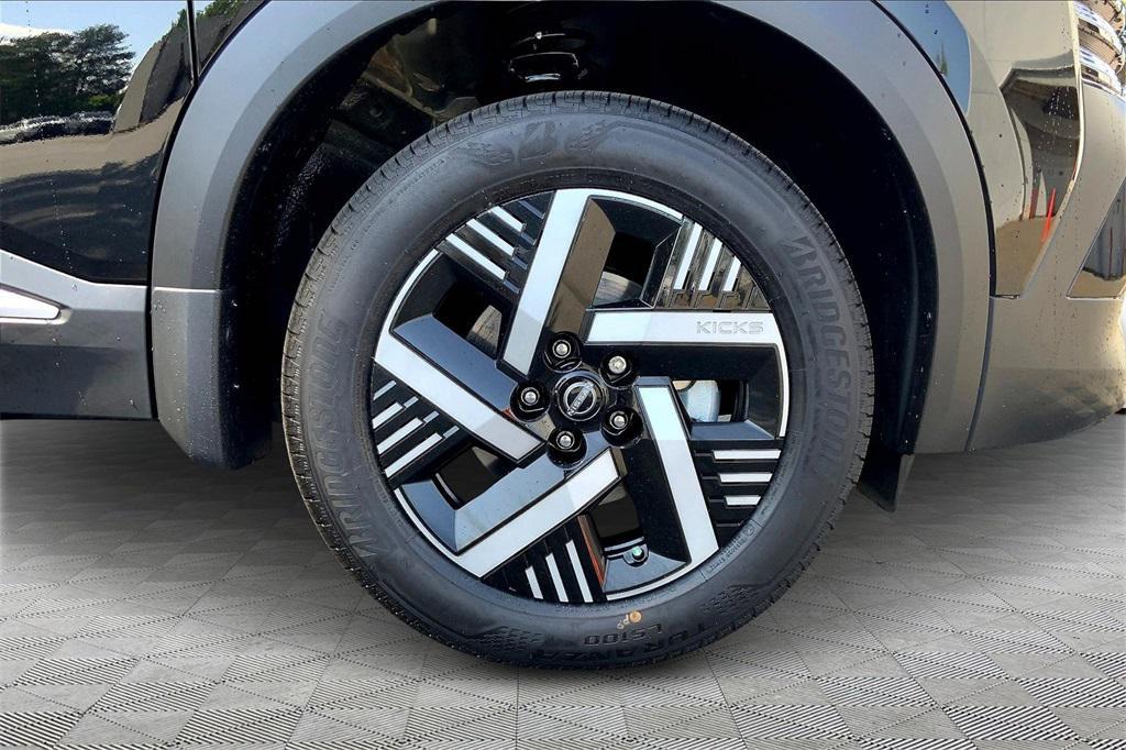 new 2025 Nissan Kicks car, priced at $24,746