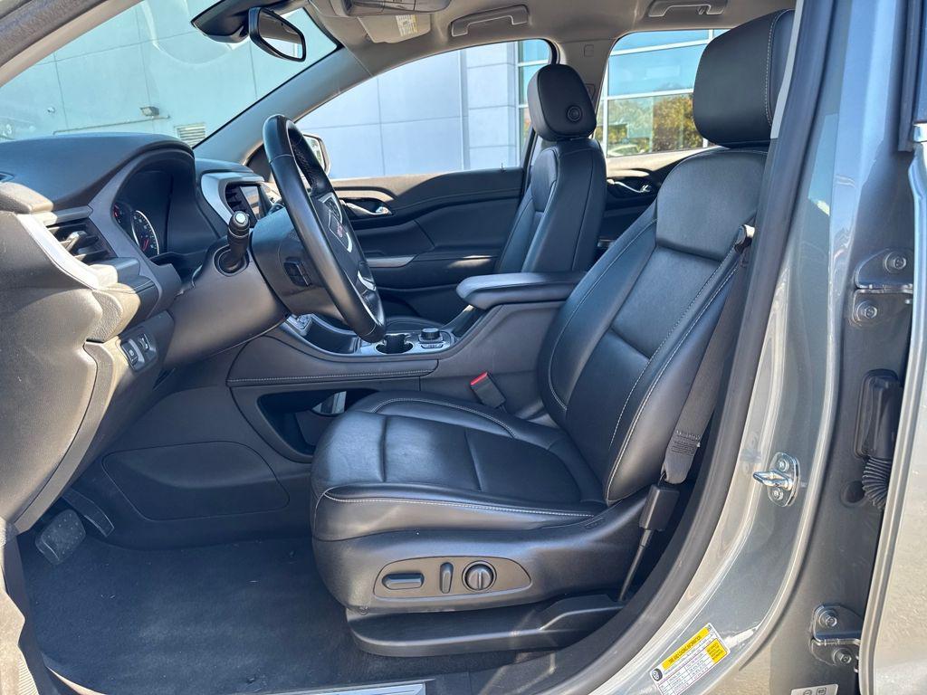 used 2023 GMC Acadia car, priced at $24,715