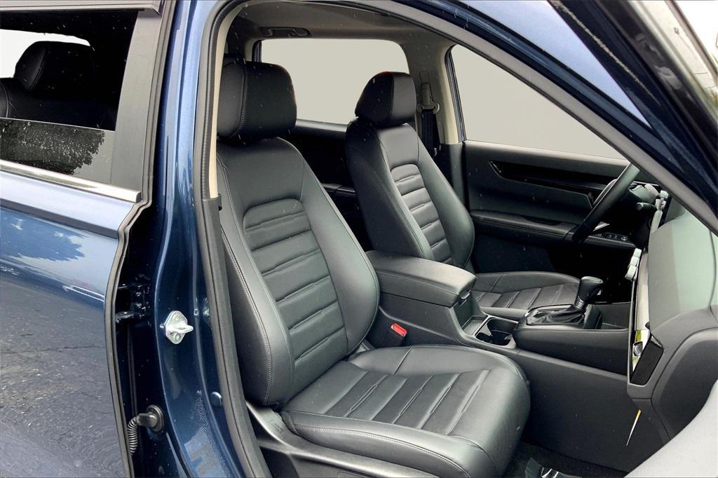 used 2024 Honda CR-V car, priced at $33,000