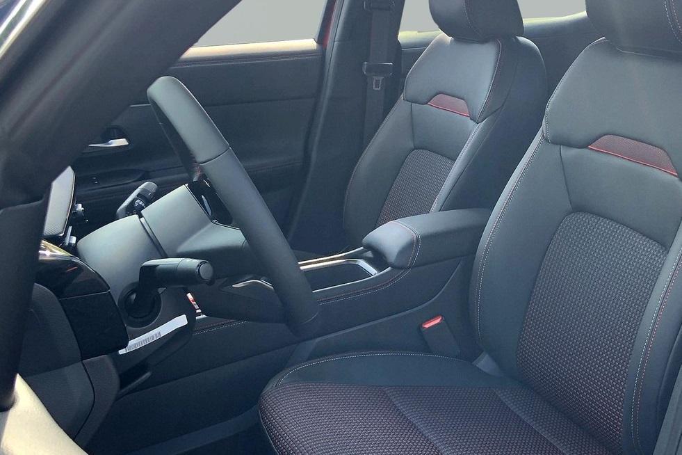 new 2025 Nissan Kicks car, priced at $28,736