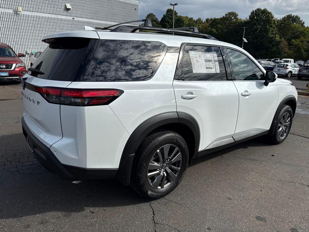 new 2025 Nissan Pathfinder car, priced at $33,875