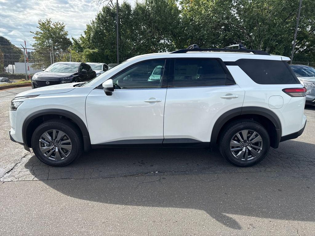 new 2025 Nissan Pathfinder car, priced at $33,875