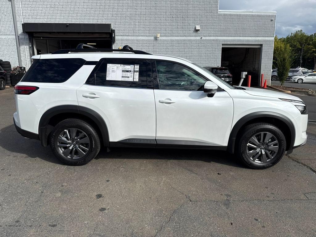 new 2025 Nissan Pathfinder car, priced at $33,875