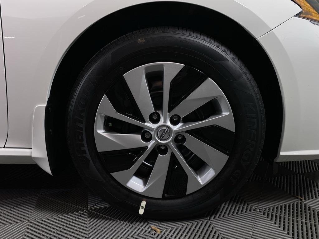 new 2025 Nissan Altima car, priced at $25,478