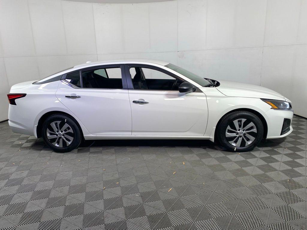 new 2025 Nissan Altima car, priced at $25,140