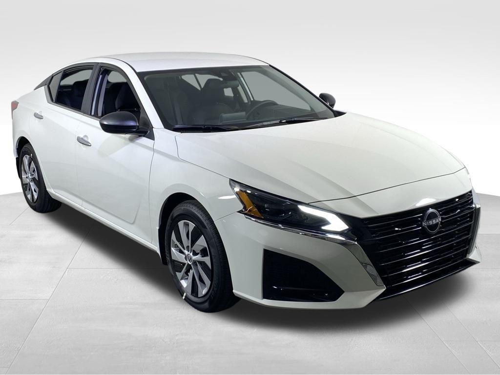 new 2025 Nissan Altima car, priced at $25,478