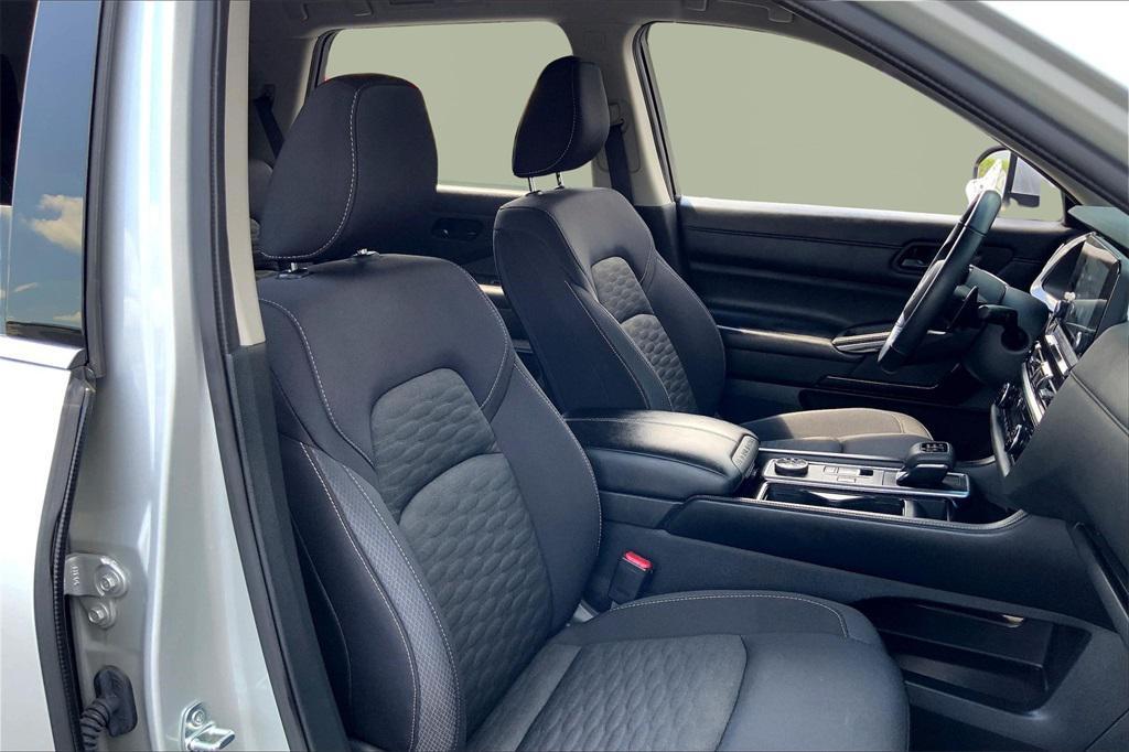 used 2023 Nissan Pathfinder car, priced at $32,970
