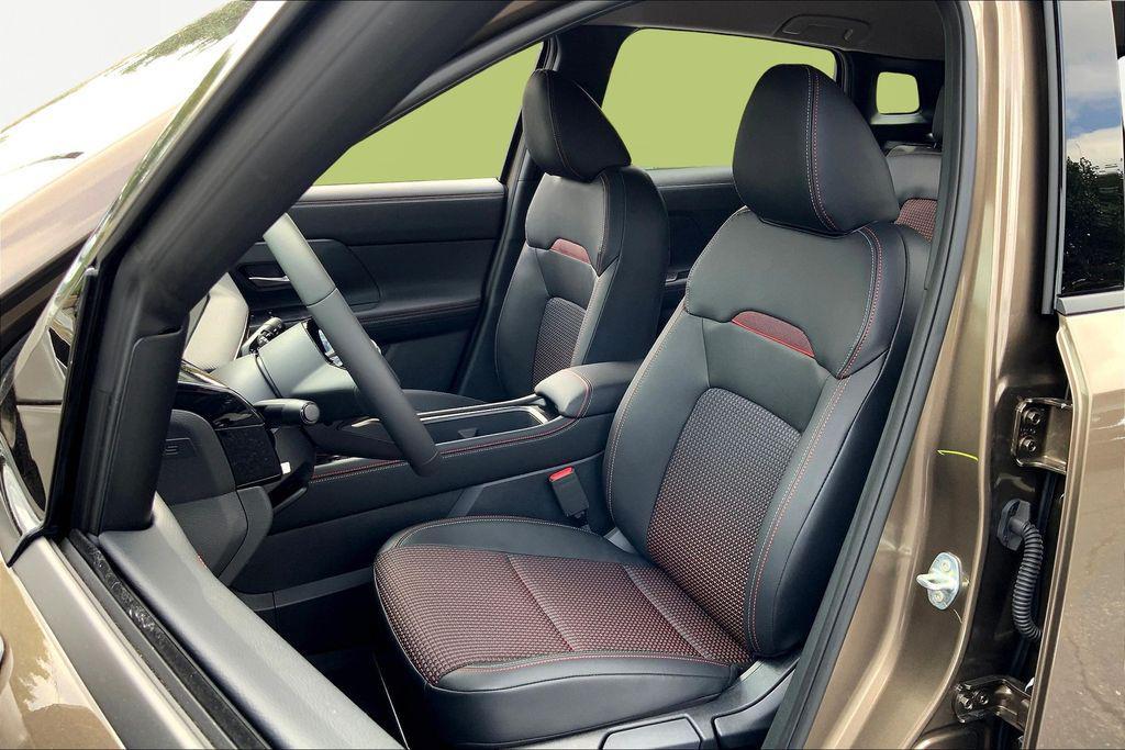 new 2025 Nissan Kicks car, priced at $24,525