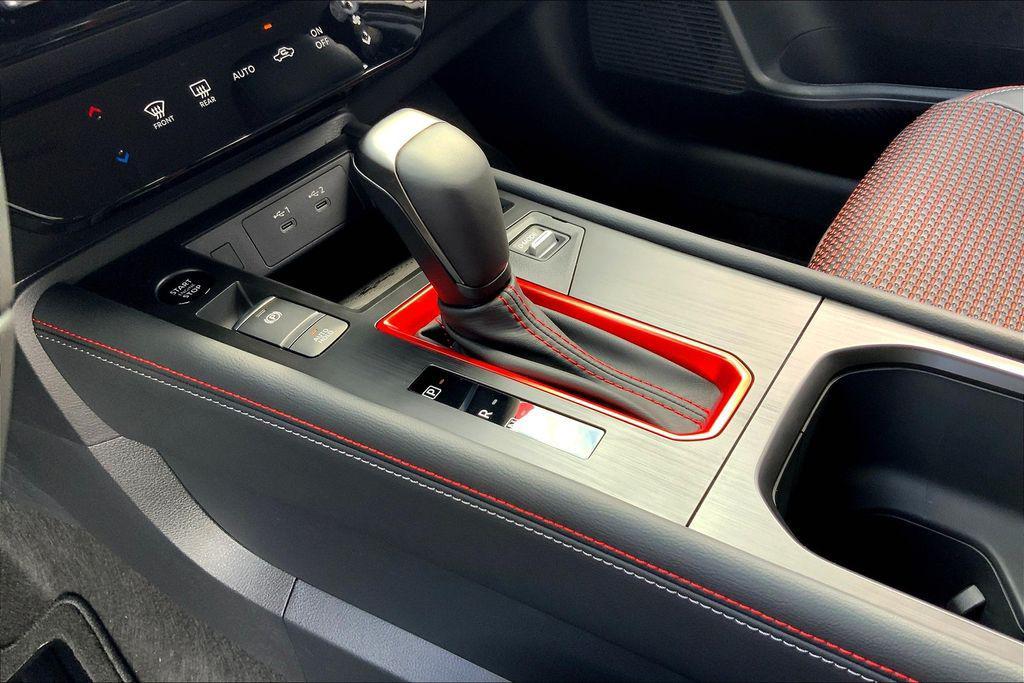 new 2025 Nissan Kicks car, priced at $24,525