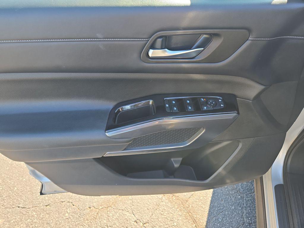 used 2023 Nissan Pathfinder car, priced at $30,274