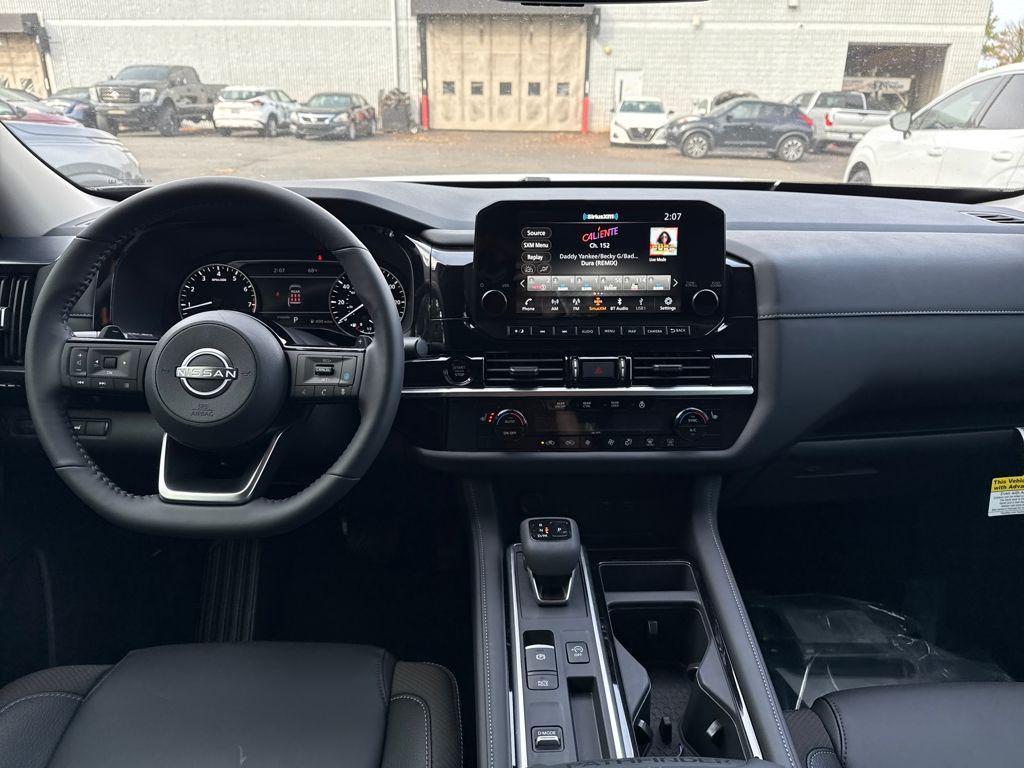 new 2025 Nissan Pathfinder car, priced at $35,590