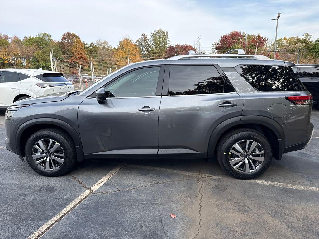 new 2025 Nissan Pathfinder car, priced at $35,590