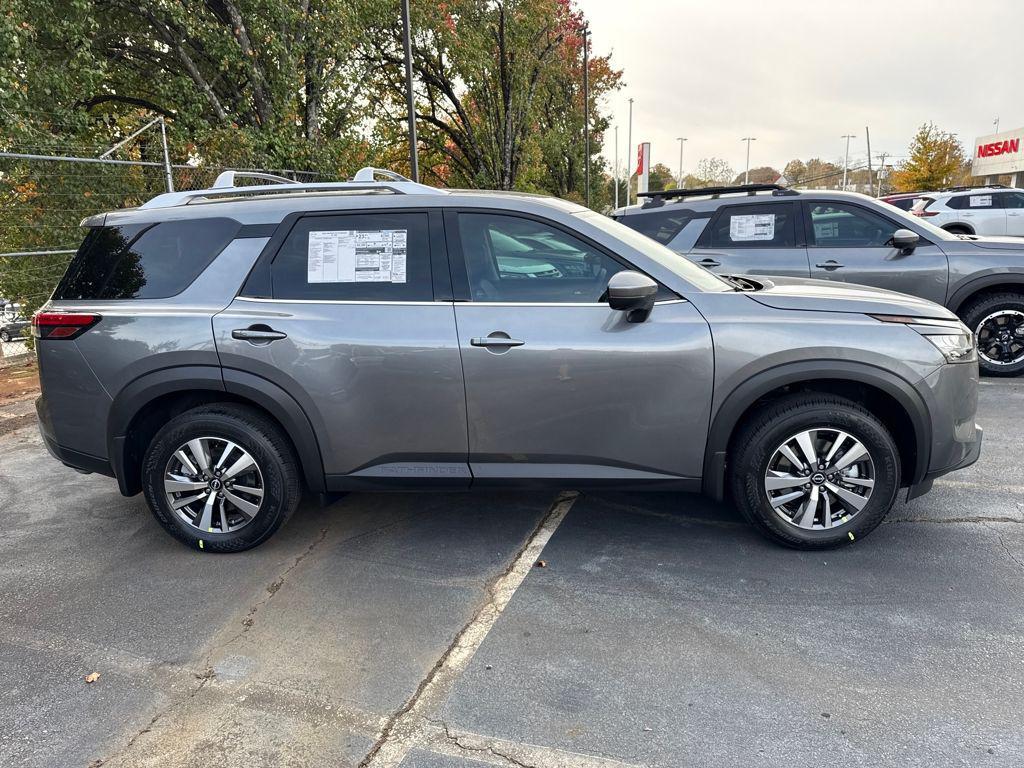 new 2025 Nissan Pathfinder car, priced at $35,590