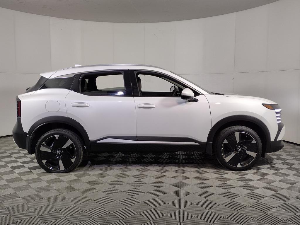 new 2025 Nissan Kicks car, priced at $27,576