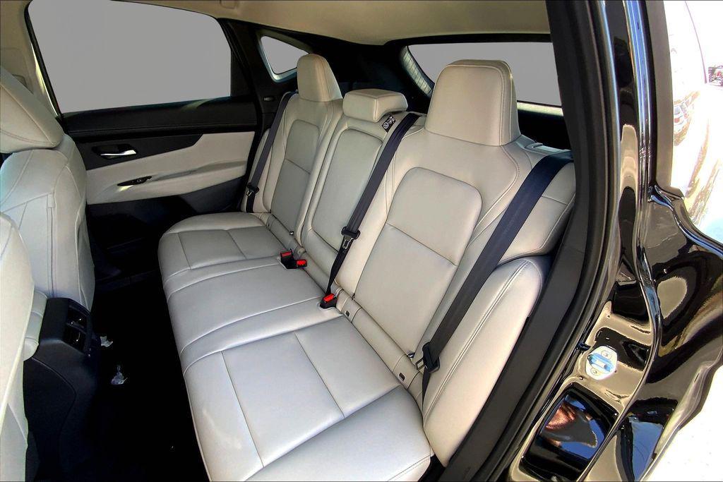 new 2025 Nissan Murano car, priced at $40,215